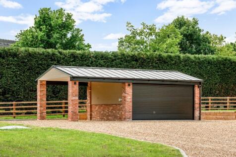 Carport/Garage
