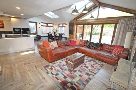 Kitchen/family  room