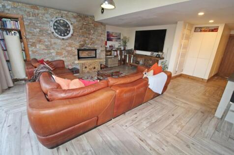 Kitchen/family  room