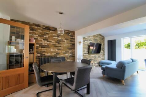 Kitchen/Family Room
