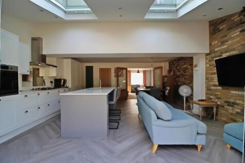 Kitchen/Family Room