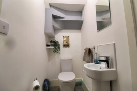 Cloakroom/WC