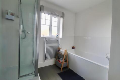 Family Bathroom/WC
