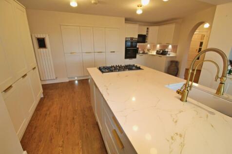 Kitchen / Dining / Living