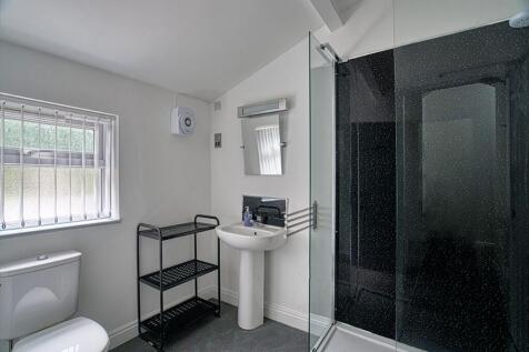 Shared Bathroom (four in total)