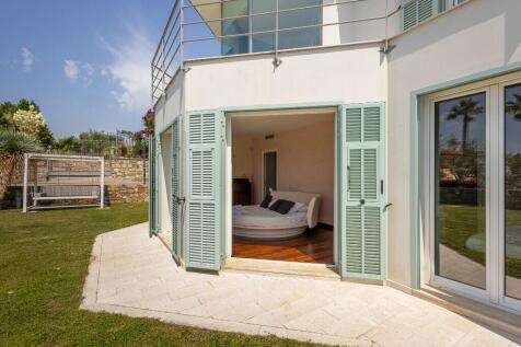 Property Image 39