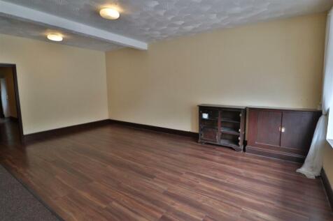 OPEN FLOOR SPACE