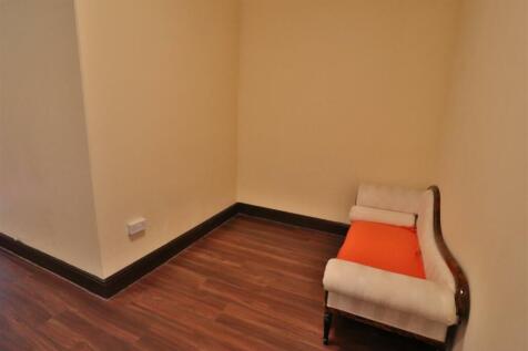 PRIVE FLOOR SPACE