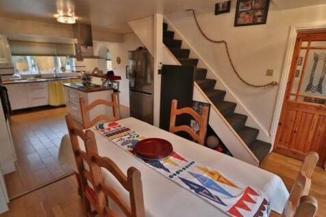 OPEN PLAN DINING KITCHEN