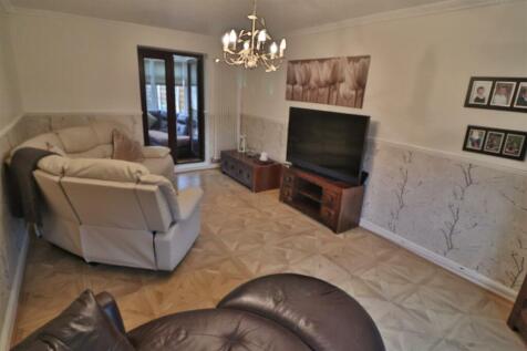 FAMILY LOUNGE