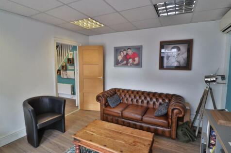 OFFICE SPACE
