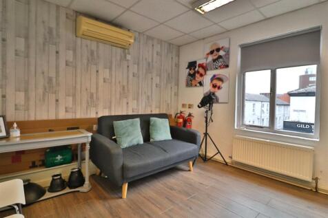 STUDIO