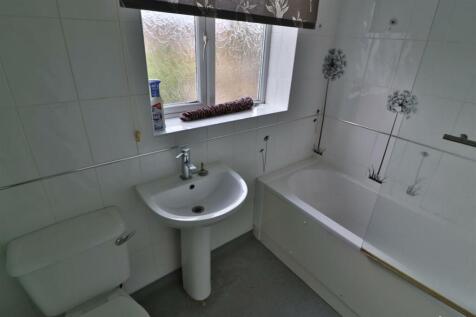 BATHROOM/W.C