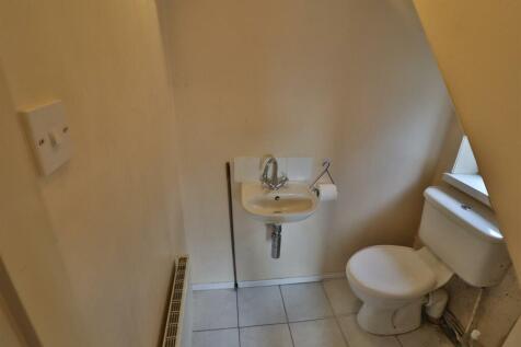 CLOAKROOM/W.C