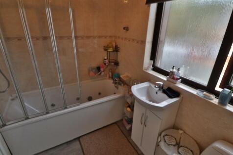 BATHROOM/W.C