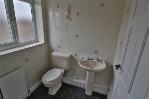 BATHROOM/W.C