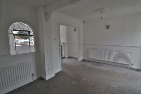 DINING/FAMILY ROOM