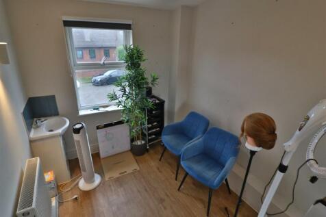 TREATMENT ROOM