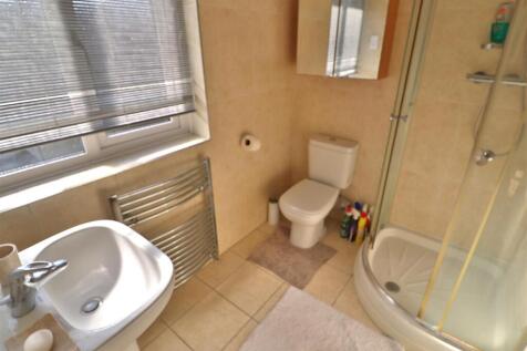 ENSUITE SHOWER ROOM