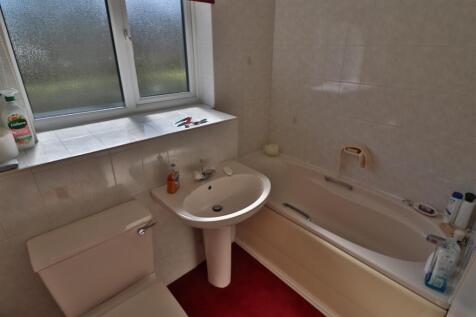 BATHROOM/W.C