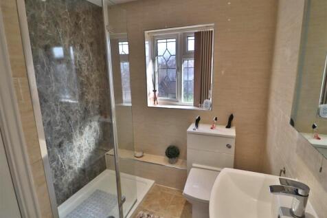 SHOWER ROOM/W.C