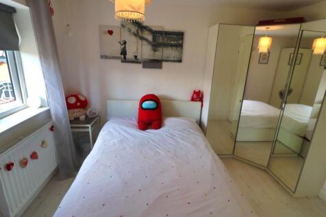 BEDROOM FIVE