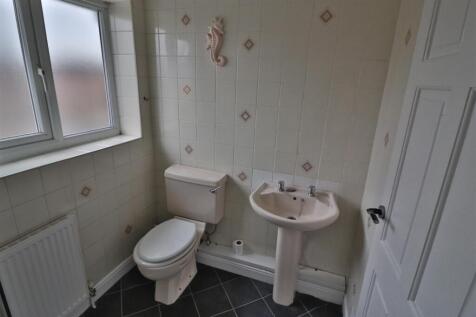BATHROOM/W.C