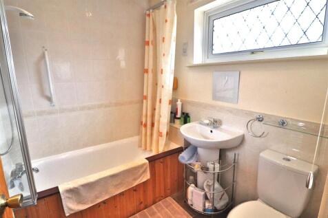 BATHROOM/W.C