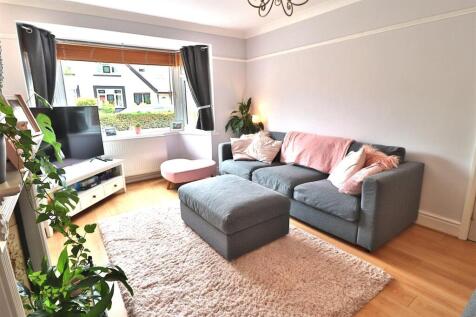 FAMILY LOUNGE