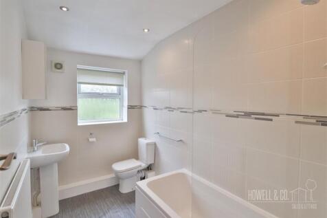 BATHROOM/W.C