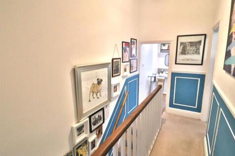 FIRST FLOOR LANDING