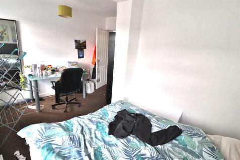 ROOM 5