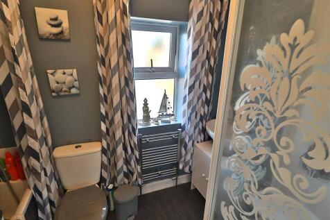 BATHROOM/W.C