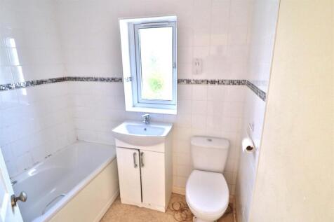 BATHROOM/W.C