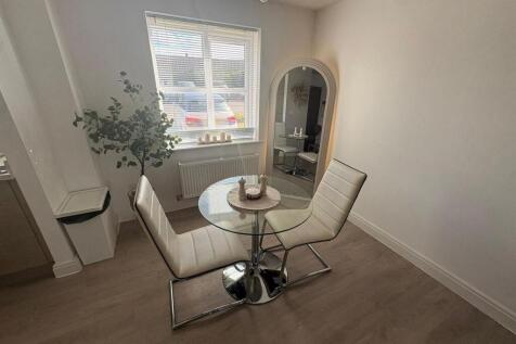 Open Plan Lounge Dining Area