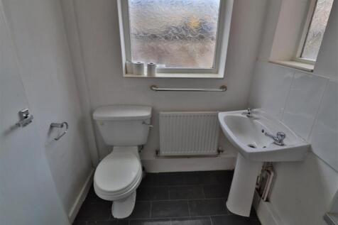 BATHROOM/W.C