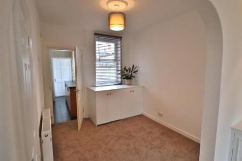 OPEN PLAN LIVING AND DINING ROOM