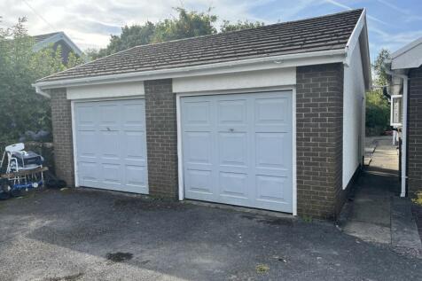 Double Garage