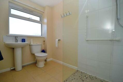 Bathroom.jpeg