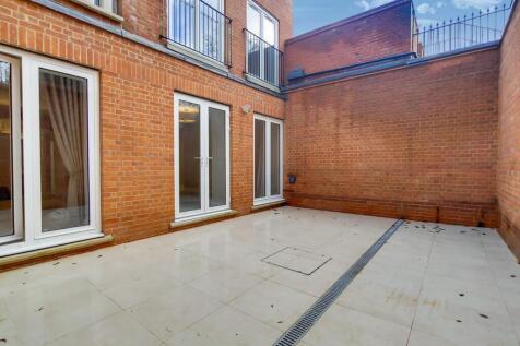 10_Patio-1.jpg