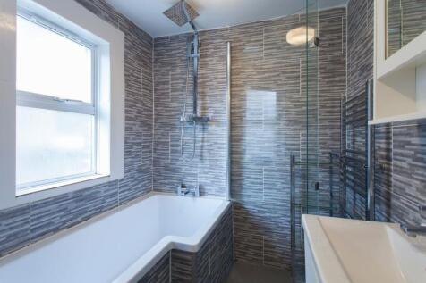 malvern road bathroom main shot.jpeg