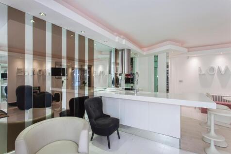 linfield gardens kitchen mirros  - Copy.jpeg