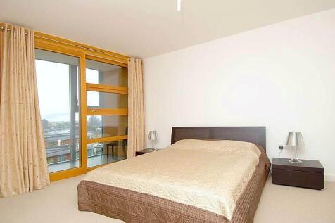 Spacious Double Bedroom