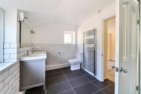 Bedroom 1 Ensuite