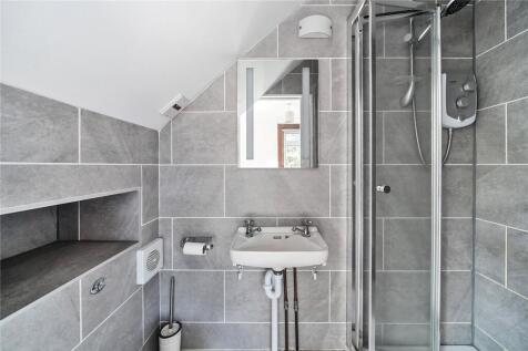 Bedroom 2 Ensuite