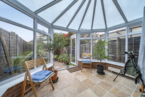 1361881-8-68deade...