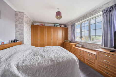 1376847-2-690b513...