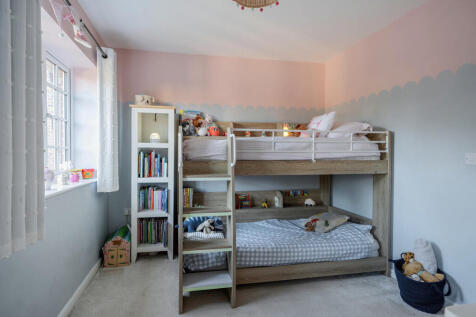 1382261-4-692081e...