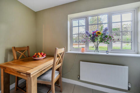 1382261-15-692082...