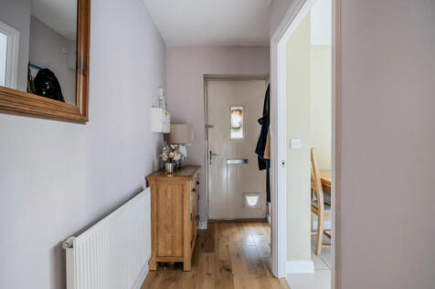 1382261-18-692082...